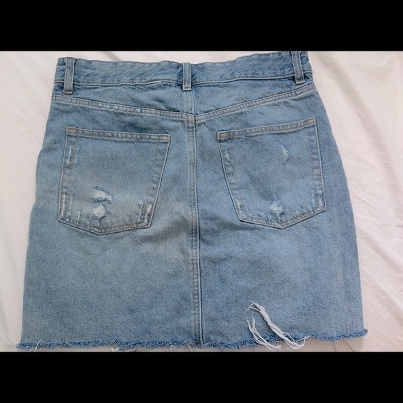High waisted, mid wash denim skirt - Picture 2 of 2
